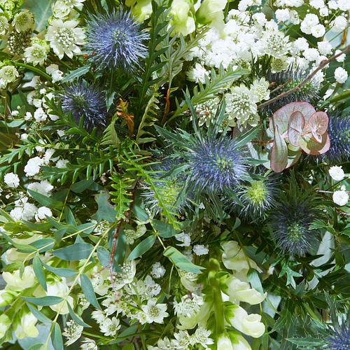 The Standout Flower Lover's Box Subscription 3 The Standout Flower Lover's Box Subscription
