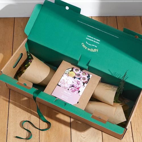 The Standout Flower Lover's Box Subscription 6 The Standout Flower Lover's Box Subscription