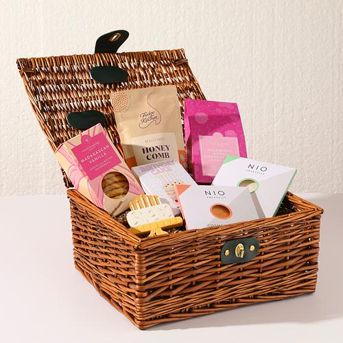 The Sweet Birthday Hamper 3 The Sweet Birthday Hamper