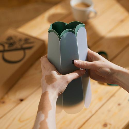 The Jade & Pine Letterbox Vase
